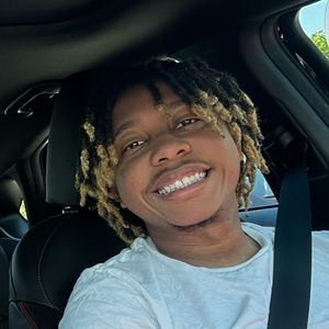 Meet your Posher, Armani